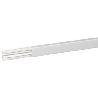 Minicanali 40x16mm con tenuta cavi integrata. SI ACQUISTA A 2 METRI (2 METRI) - LEG 030021