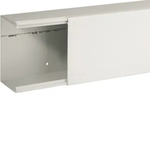 Canale porta cavi a base piana. SI ACQUISTA 2 METRI (2 METRI) - IBO B01842